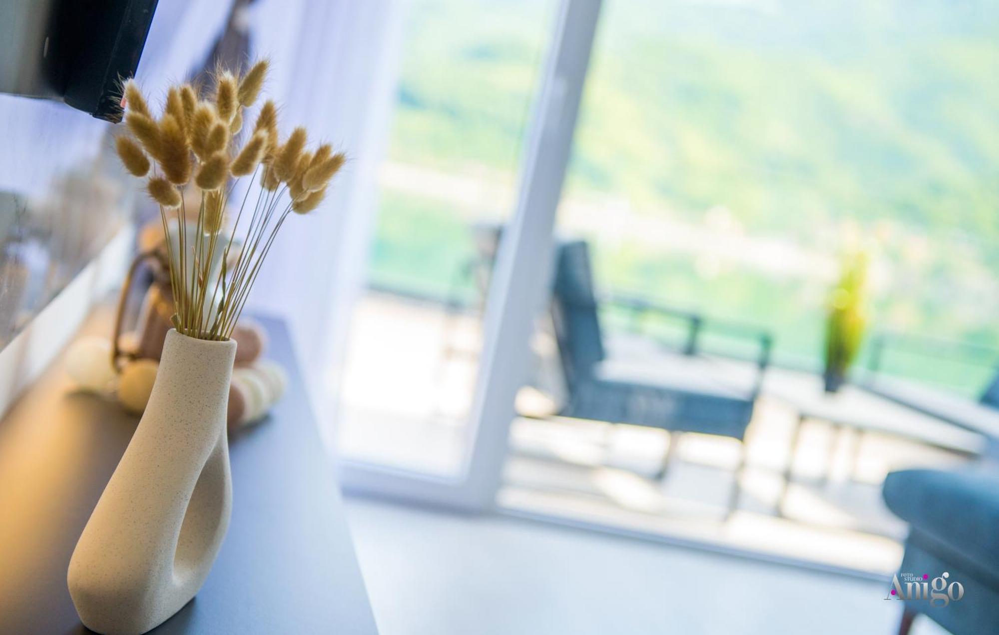 Royal Terrace Apartments Konjic Bagian luar foto