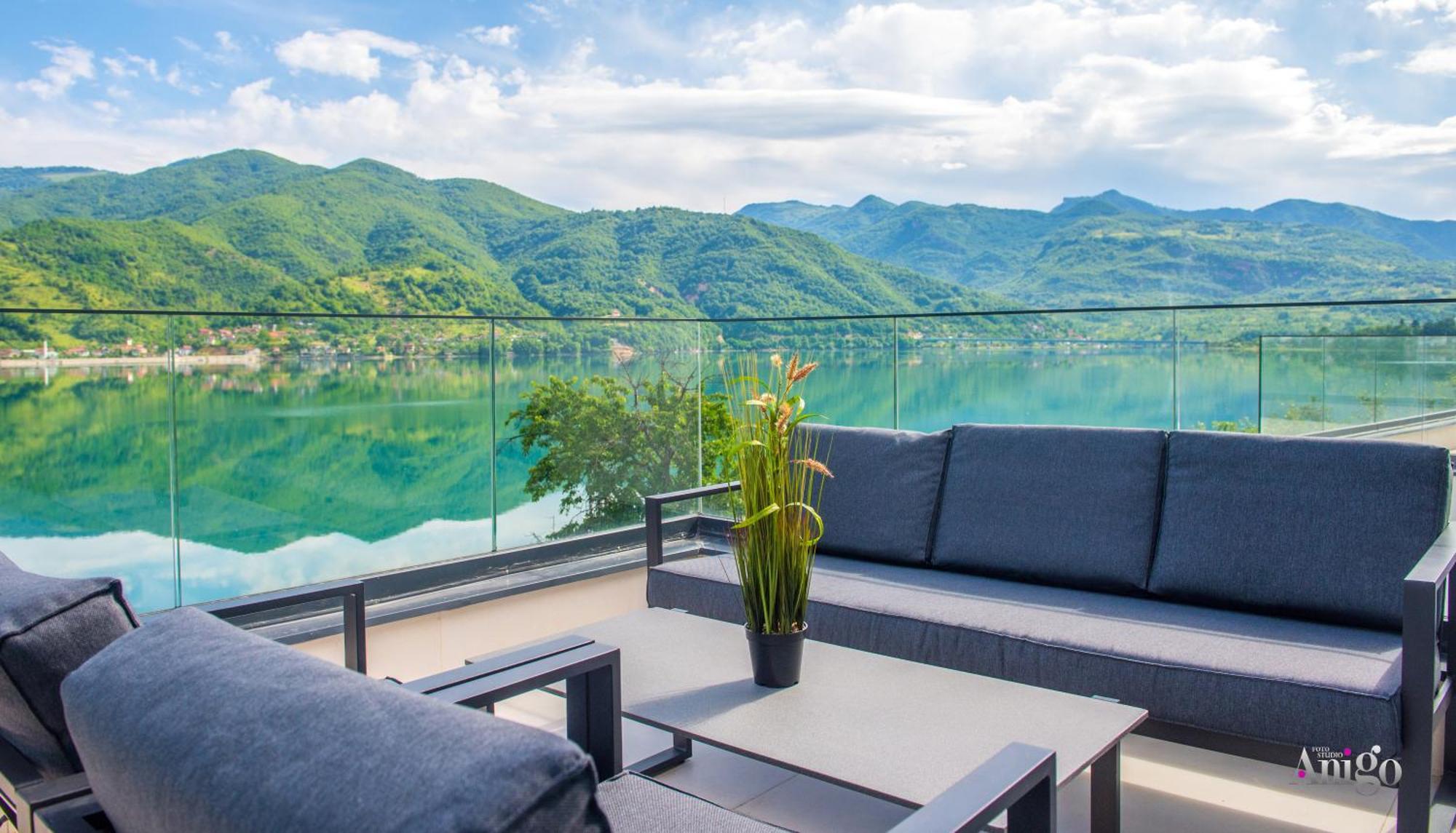Royal Terrace Apartments Konjic Bagian luar foto