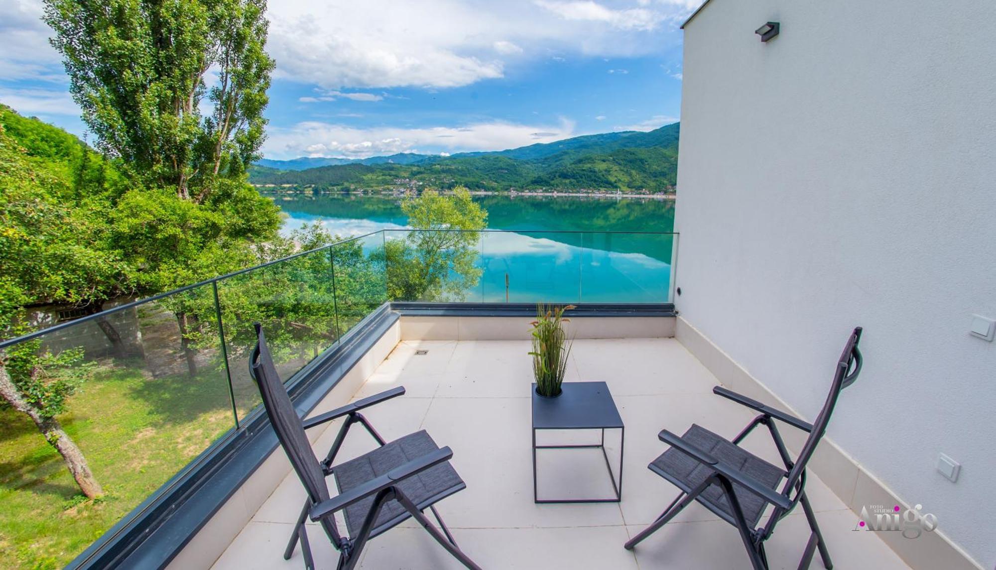 Royal Terrace Apartments Konjic Bagian luar foto
