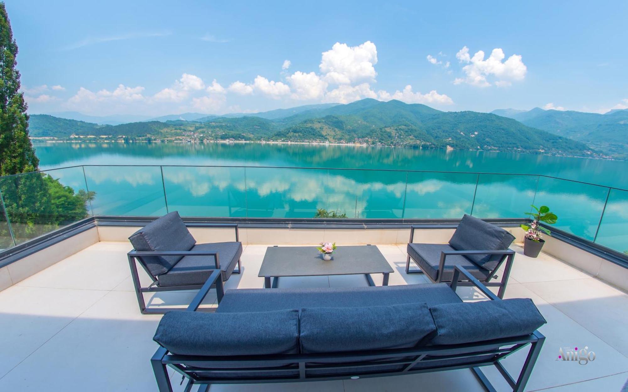 Royal Terrace Apartments Konjic Bagian luar foto
