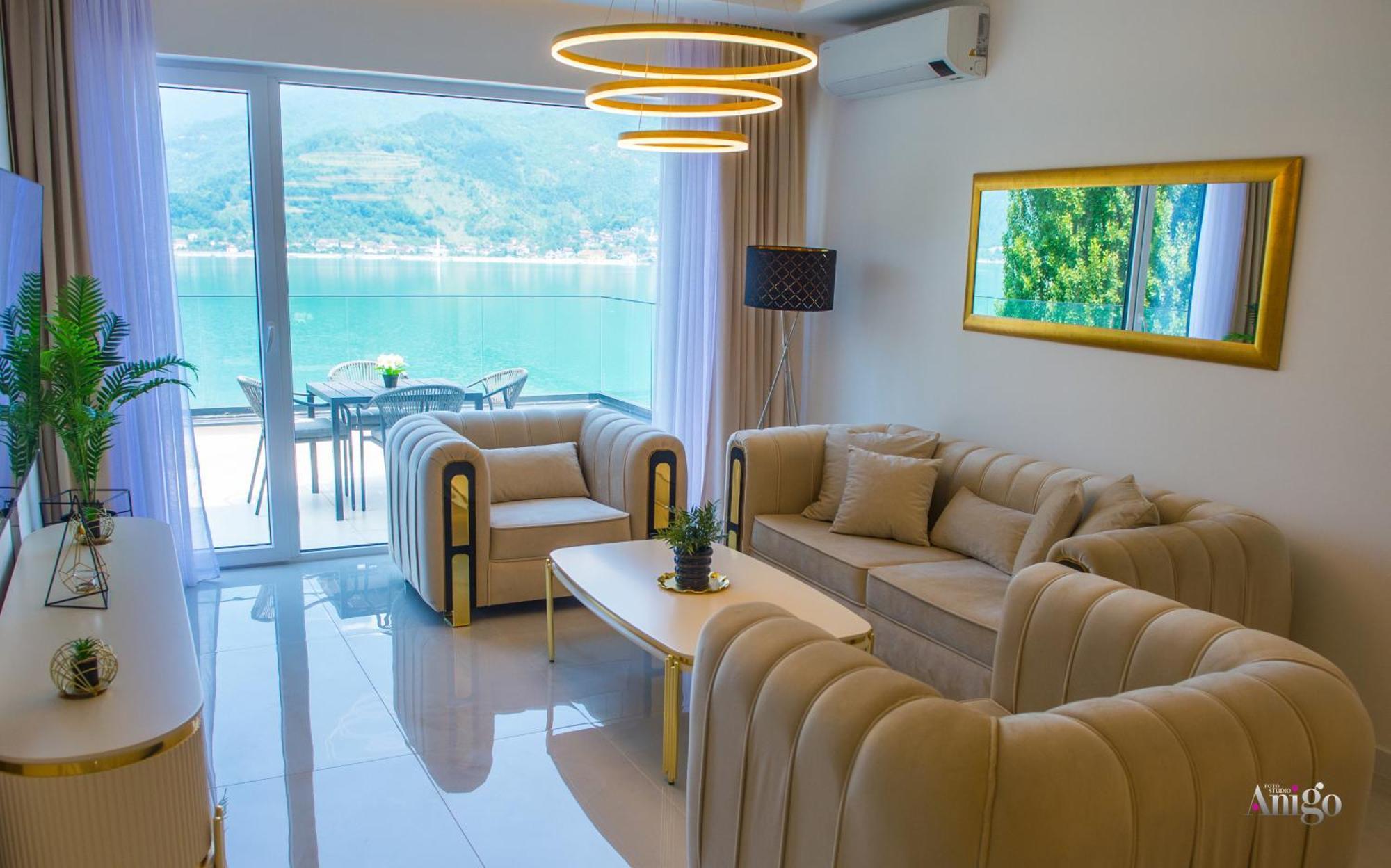 Royal Terrace Apartments Konjic Bagian luar foto