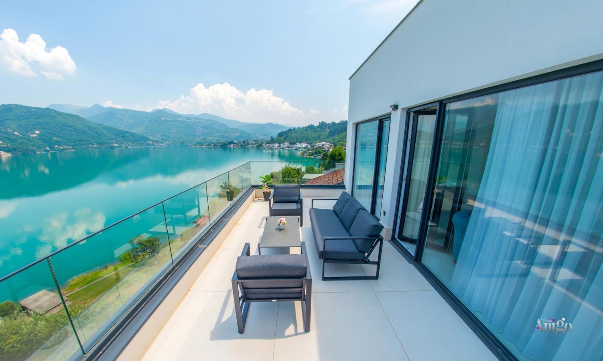 Royal Terrace Apartments Konjic Bagian luar foto